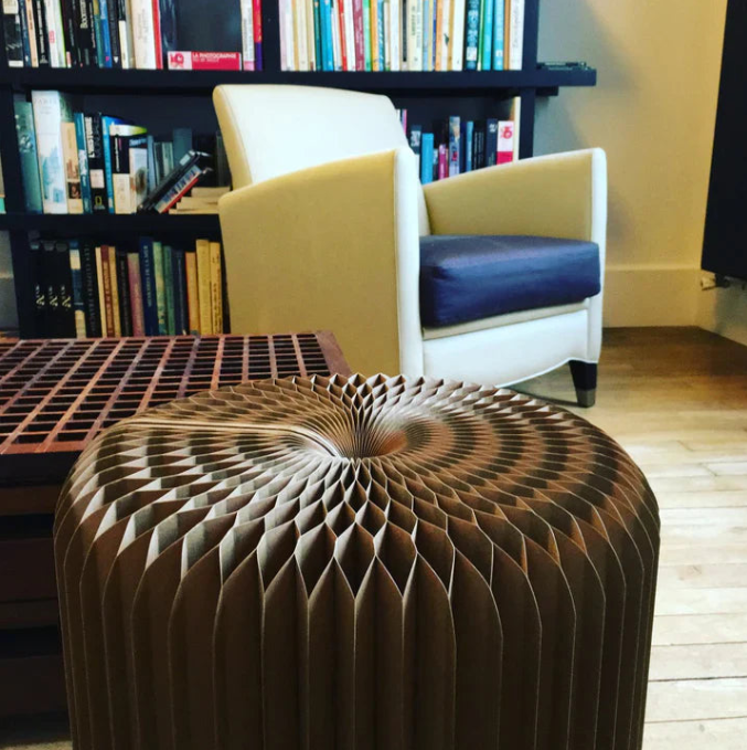 Tabouret pliable GM, Léon Stooly
