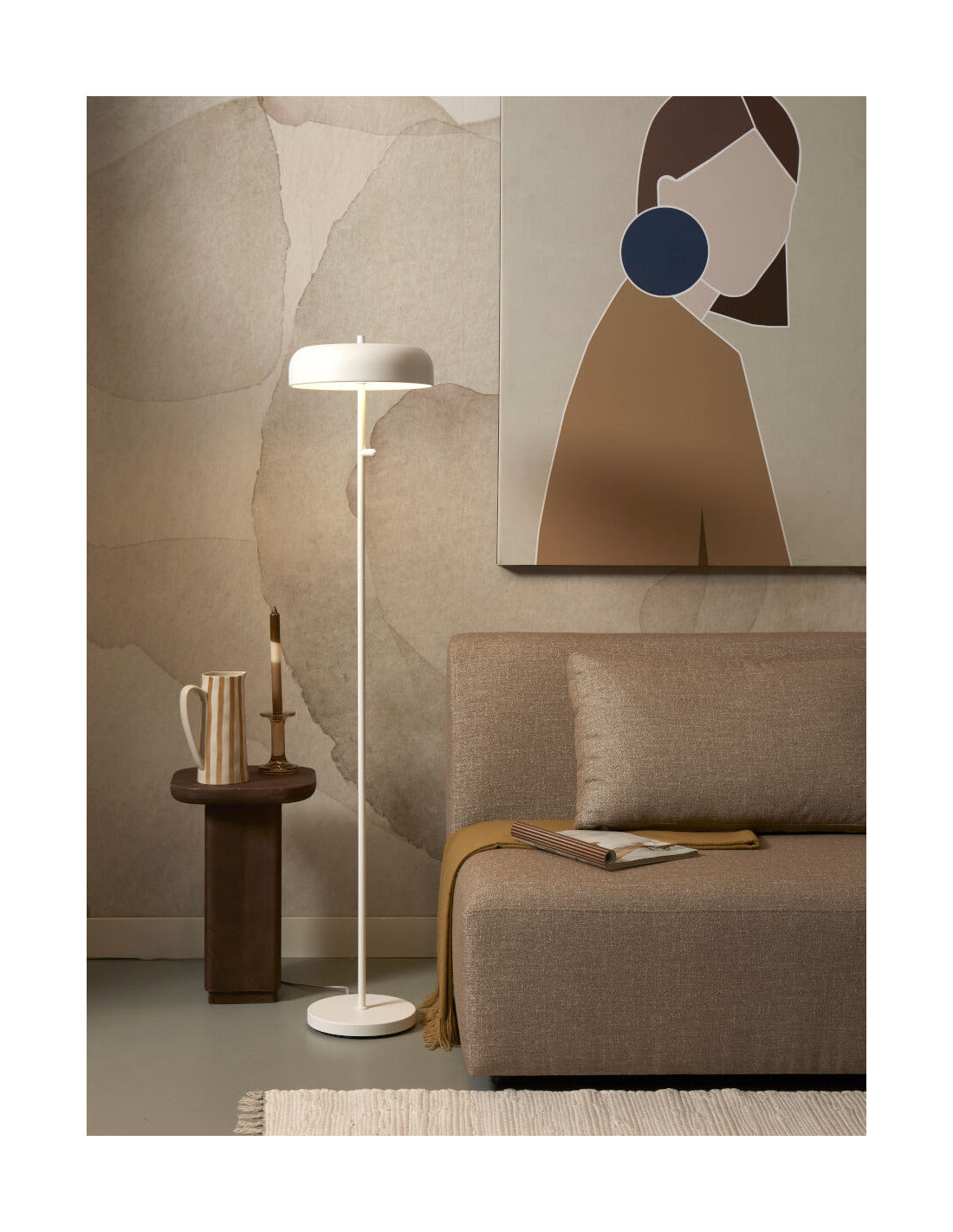 Lampadaire blanc Its About Romi 1