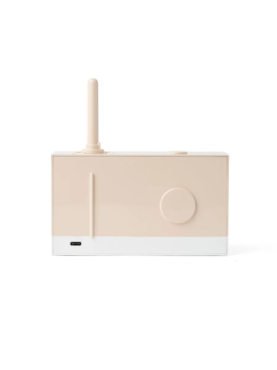 Radio enceinte Tykho 3 Lexon beige Pantone 3