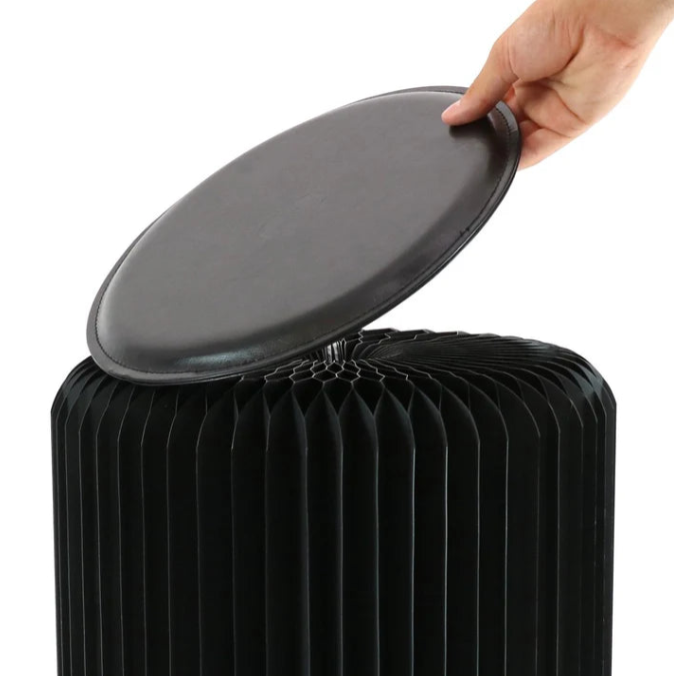 Tabouret pliable PM, Léon Stooly